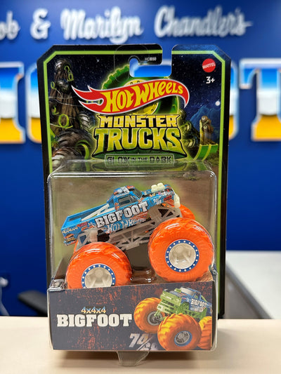 Hot Wheels Super Duty BIGFOOT Toy - 1:64 Scale – Bigfoot 4X4