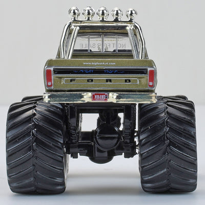 NOT A TOY - Gold 50th Anniversary Edition 1:64 Greenlight Collectibles BIGFOOT #1 Die-Cast